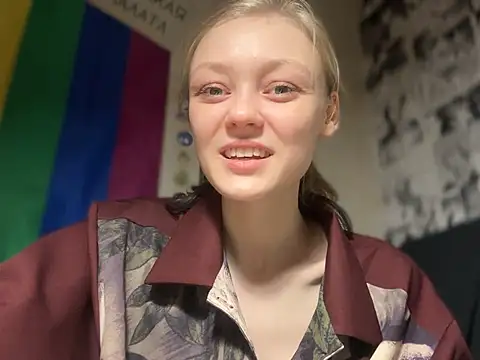 Snapshot of Midnight_Mystery chatting on December 25, 2024, 9:54 pm Midnight Mystery online show from December 25, 2024, 9:54 pm