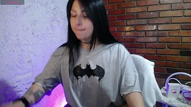 sweet velvett online show from February 23, 2026, 1:12 pm