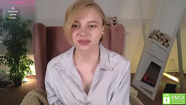 MirraBellanta online show from April 25, 2026, 12:02 am