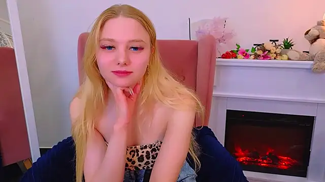 MirraBellanta online show from March 22, 2025, 1:22 am