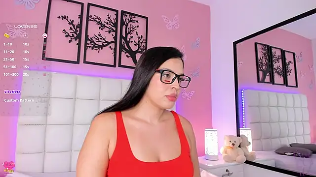 Snapshot of RenataJhonson_ chatting on December 7, 2024, 5:10 am RenataJhonson online show from December 7, 2024, 5:10 am