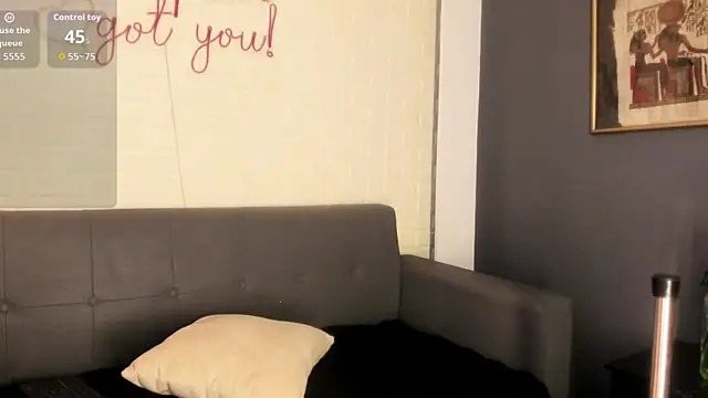 Snapshot of karina_gomez_18 chatting on October 7, 2025, 11:22 am karina gomez 18 online show from October 7, 2025, 11:22 am