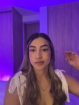 Issabela G1 online show from February 18, 2026, 3:15 am