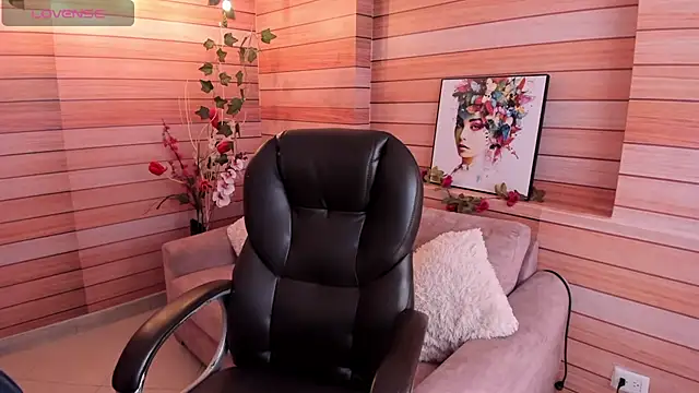 Snapshot of Nami_sunny chatting on November 15, 2025, 12:53 pm Nami sunny online show from November 15, 2025, 12:53 pm