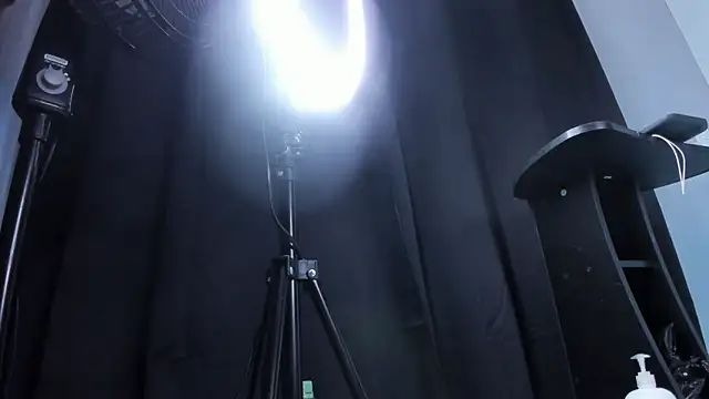 Snapshot of amber__blair chatting on February 26, 2025, 9:31 pm amber  blair online show from February 26, 2025, 9:31 pm