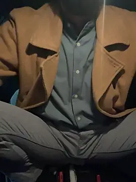 Hideen-real-face online show from March 19, 2025, 10:22 am