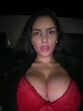 Maddy Rouse  online show from January 29, 2025, 4:26 am