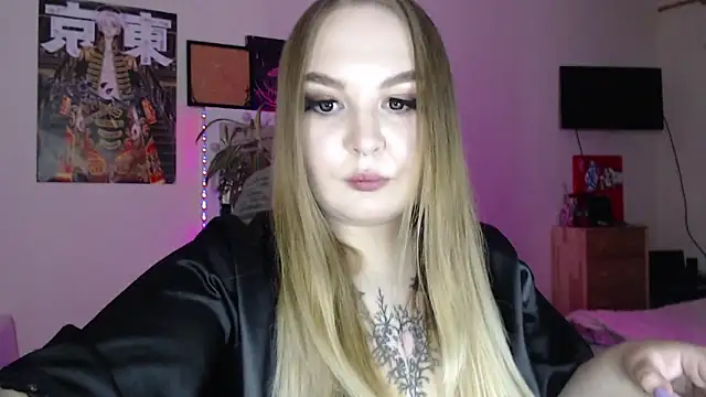 Greeenfriends6969 online show from November 9, 2025, 8:35 pm