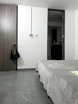 Snapshot of ChloeTurner_ chatting on November 18, 2025, 6:33 pm ChloeTurner online show from November 18, 2025, 6:33 pm