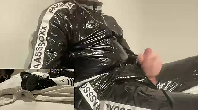 Snapshot of Nikeproll chatting on December 1, 2024, 6:24 pm Nikeproll online show from December 1, 2024, 6:24 pm