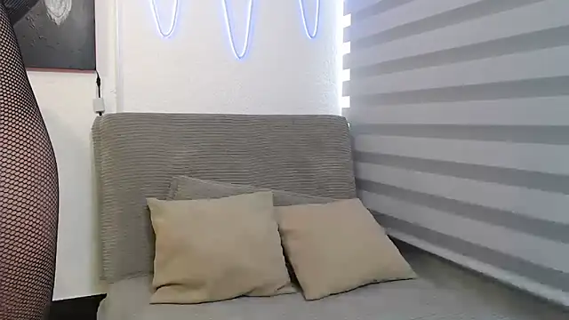 team dinamite69 online show from October 9, 2025, 2:50 pm