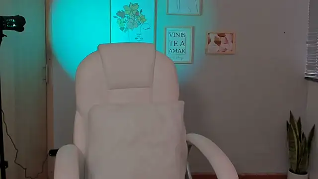 Elena Ruiz online show from January 5, 2025, 10:08 pm