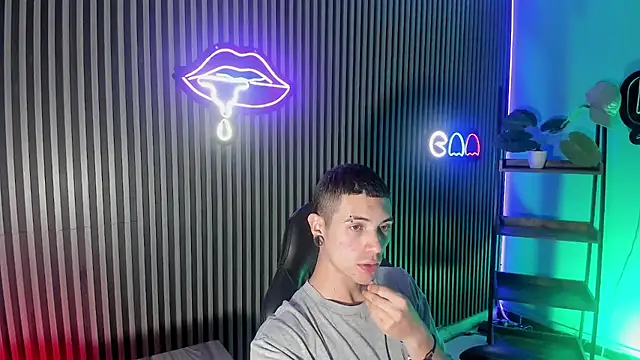 Snapshot of Jefer_rick_ chatting on December 15, 2025, 12:55 pm Jefer rick online show from December 15, 2025, 12:55 pm