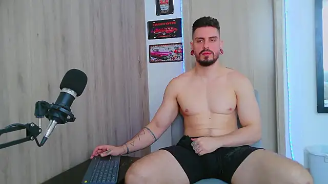 Aaron kwok28 online show from January 13, 2026, 6:56 pm