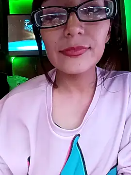 chicafresaxx online show from December 30, 2024, 3:47 am