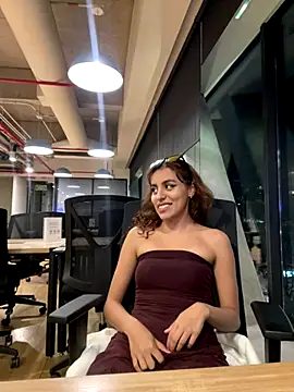 Katee Jones online show from December 17, 2025, 12:59 am