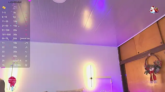 Snapshot of _gaby2 chatting on December 3, 2025, 11:42 am gaby2 online show from December 3, 2025, 11:42 am