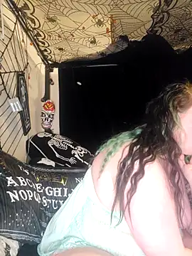 Bunny Cummings online show from November 15, 2025, 11:09 pm