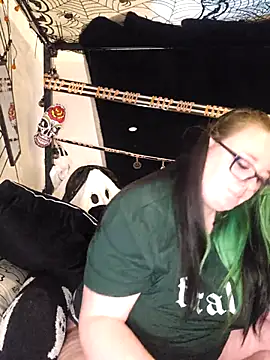 Bunny Cummings online show from October 29, 2025, 8:57 am