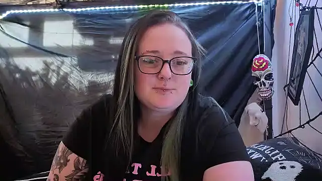 Bunny Cummings online show from February 3, 2026, 11:26 am