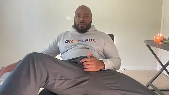 Snapshot of Bbcfun44 chatting on October 7, 2025, 2:07 pm Bbcfun44 online show from October 7, 2025, 2:07 pm