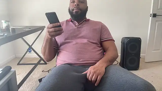 Snapshot of Bbcfun44 chatting on February 5, 2026, 7:32 pm Bbcfun44 online show from February 5, 2026, 7:32 pm