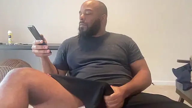 Snapshot of Bbcfun44 chatting on November 24, 2025, 5:46 pm Bbcfun44 online show from November 24, 2025, 5:46 pm