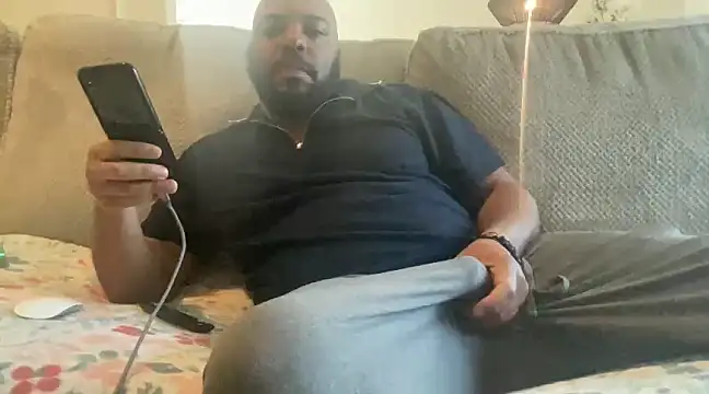 Snapshot of Bbcfun44 chatting on February 27, 2025, 9:36 pm Bbcfun44 online show from February 27, 2025, 9:36 pm