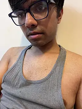 BoyzaraHatke online show from April 24, 2026, 4:53 pm