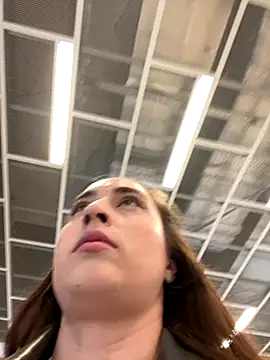 Snapshot of Holly_Play chatting on September 10, 2025, 11:09 am Holly Play online show from September 10, 2025, 11:09 am