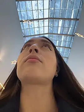 Holly Play online show from January 18, 2026, 12:08 pm