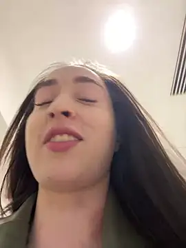 Snapshot of Holly_Play chatting on March 11, 2025, 8:30 am Holly Play online show from March 11, 2025, 8:30 am