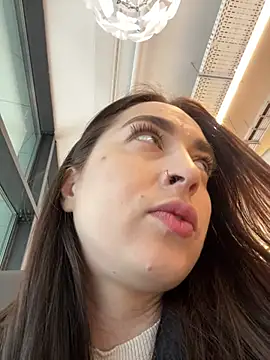 Snapshot of Holly_Play chatting on February 27, 2025, 7:30 am Holly Play online show from February 27, 2025, 7:30 am