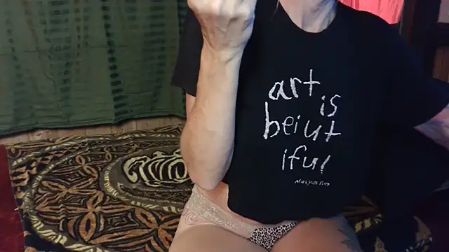 Snapshot of mizziijai chatting on January 13, 2026, 6:39 am mizziijai online show from January 13, 2026, 6:39 am