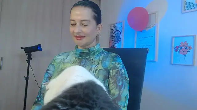 lucy diiaz online show from February 27, 2025, 5:16 pm