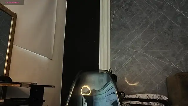 Snapshot of YummyDuooo chatting on October 31, 2025, 12:02 pm YummyDuooo online show from October 31, 2025, 12:02 pm