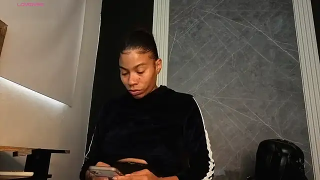 Snapshot of YummyDuooo chatting on November 26, 2025, 12:05 pm YummyDuooo online show from November 26, 2025, 12:05 pm