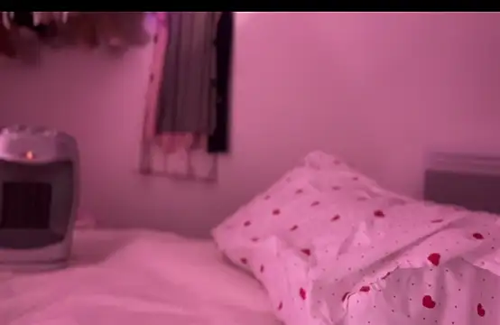 pinkie piexx online show from March 6, 2025, 1:05 am