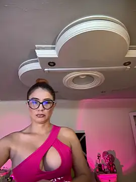 antonhella1 online show from October 28, 2025, 9:58 pm