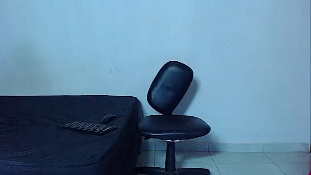 mikecoper 23 online show from March 18, 2026, 1:35 pm