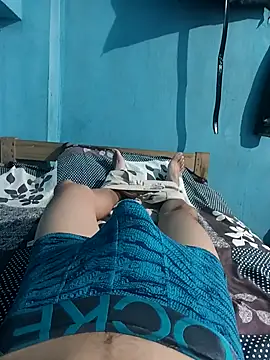 Snapshot of funnguy25 chatting on September 30, 2025, 6:41 am funnguy25 online show from September 30, 2025, 6:41 am