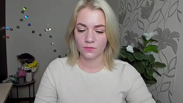 Snapshot of MariaSttone chatting on November 24, 2025, 3:56 pm MariaSttone online show from November 24, 2025, 3:56 pm