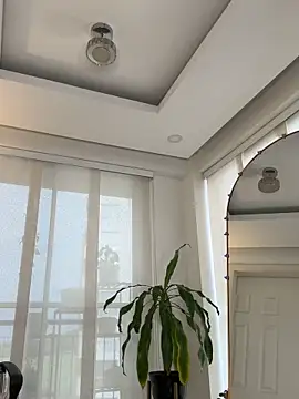 nicollefiorett online show from March 1, 2026, 10:32 pm