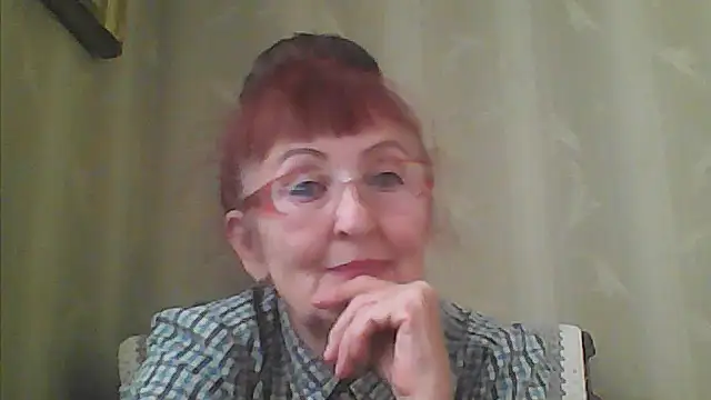 Snapshot of TanyaSweet634 chatting on September 15, 2025, 5:41 am TanyaSweet634 online show from September 15, 2025, 5:41 am