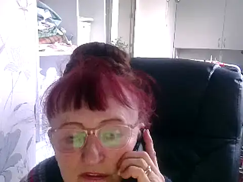 Snapshot of TanyaSweet634 chatting on March 17, 2025, 3:29 pm TanyaSweet634 online show from March 17, 2025, 3:29 pm