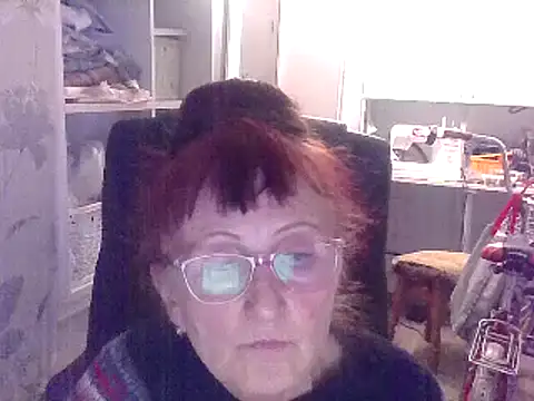 Snapshot of TanyaSweet634 chatting on March 17, 2025, 6:32 pm TanyaSweet634 online show from March 17, 2025, 6:32 pm