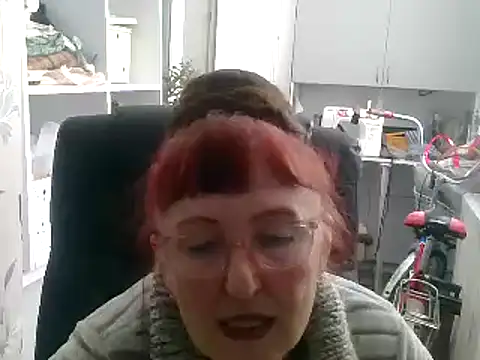 Snapshot of TanyaSweet634 chatting on March 20, 2025, 7:03 am TanyaSweet634 online show from March 20, 2025, 7:03 am