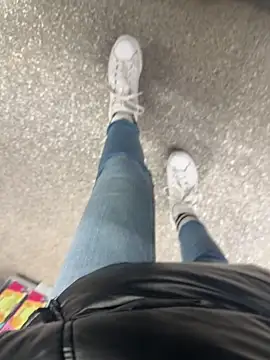 FeetVibe online show from November 20, 2025, 7:20 am