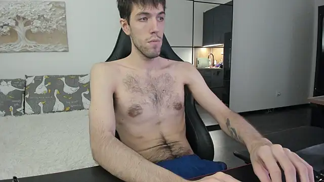 White Dylan online show from April 1, 2026, 4:48 pm