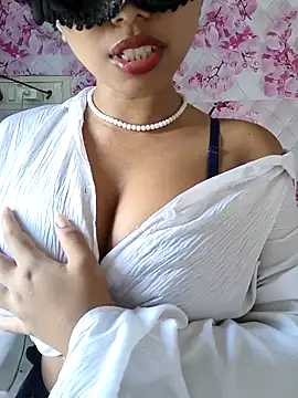 Snapshot of sandy_naughty chatting on May 9, 2026, 3:32 am sandy naughty online show from May 9, 2026, 3:32 am